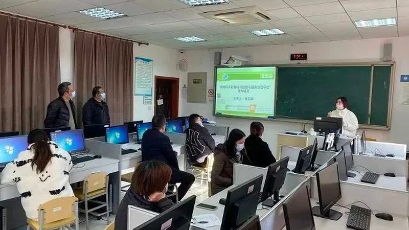 叉车证查询，官方网址揭秘**
