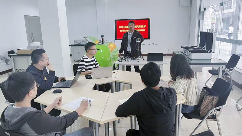 成都焊工培训：费用之外，你更应该关注这些