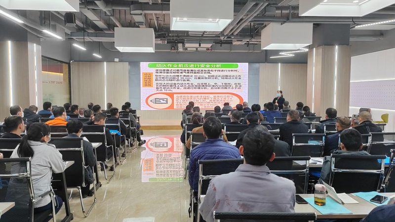 企业拓展培训一天多少钱